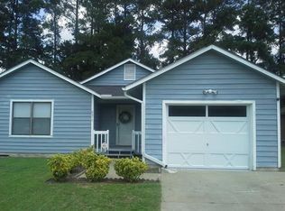 6871 Candlewood Dr, Fayetteville, NC 28314
