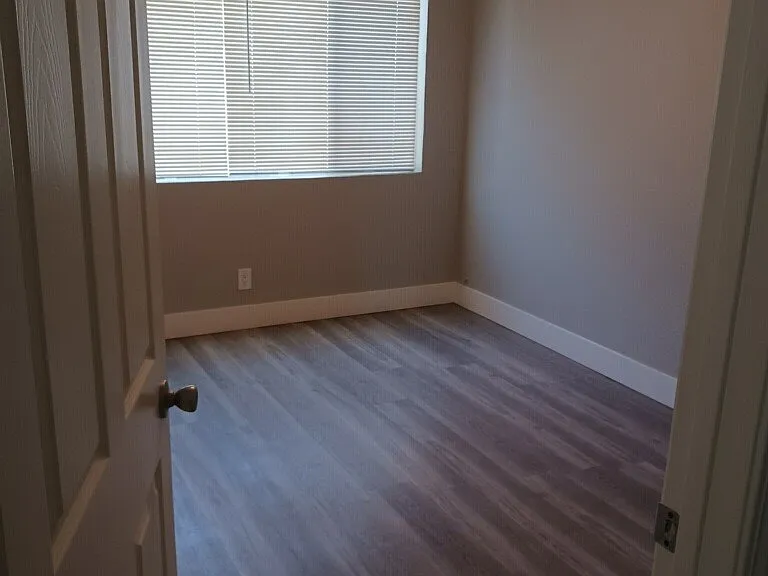 1350 Berry Ln #3 — Photo 4