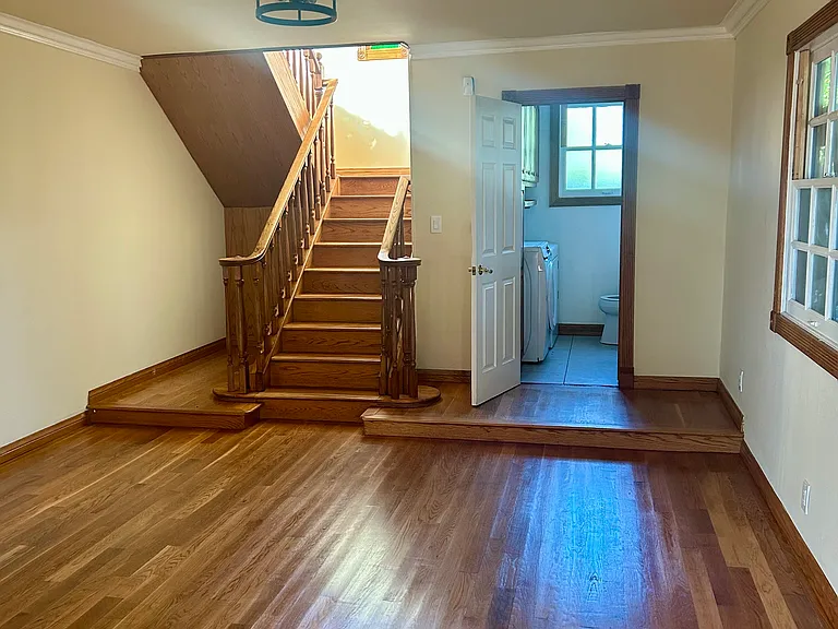 Sunset Ave — Photo 10