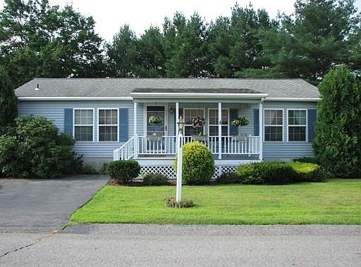 1st image of 32 Trailwood Dr