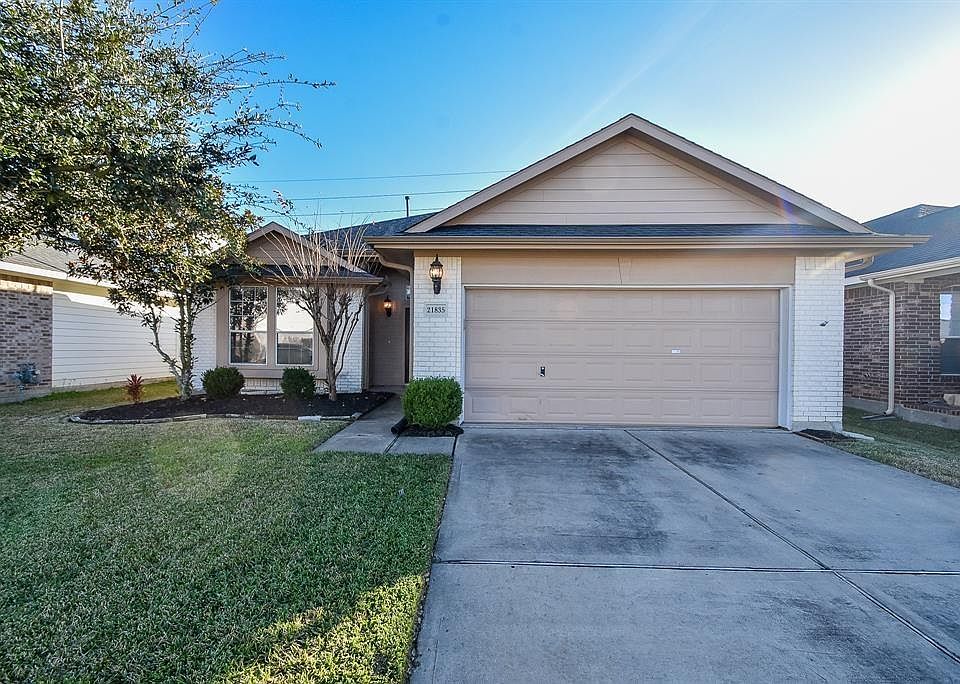 1st image of 21835 Sierra Long Dr