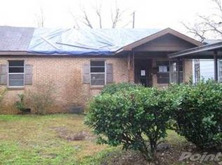 1511 Dell St, Savannah, GA 31415