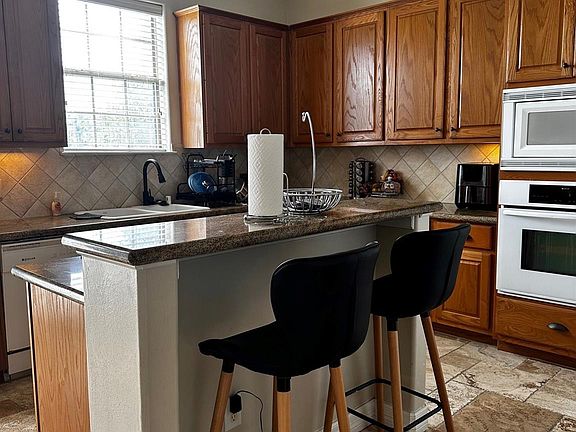 3rd image of 7923 Ouray Dr