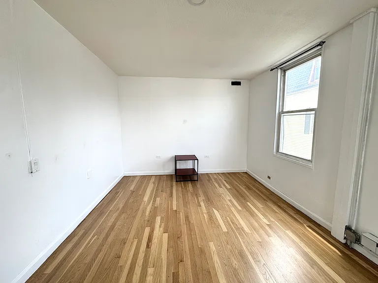 56 Pinckney St #2 — Photo 12