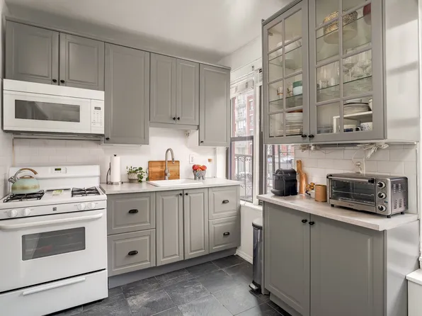 300 East 119th Street image 2 of 13