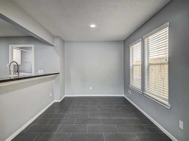 1214 Cleveland St — Photo 6