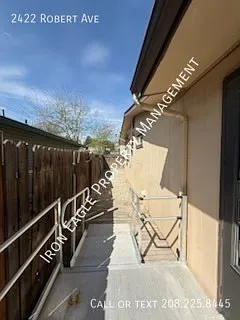 2422 Robert Ave — Photo 10