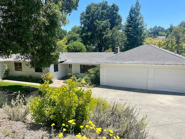 24 Robert Rd, Orinda, CA 94563