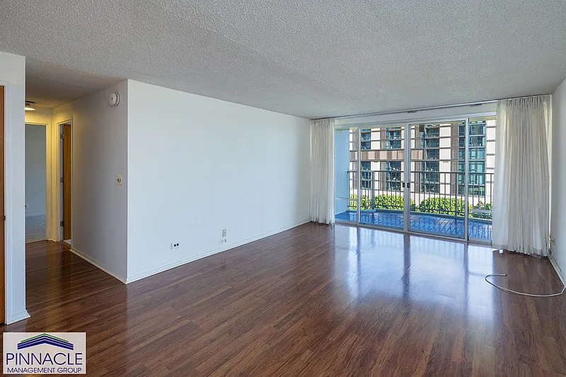 2 bed, 2.0 bath, 1097 sqft, $3,200 — Photo 3