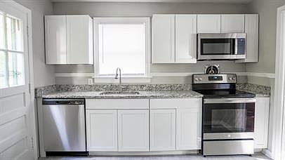 4th image of 1714 Glenview Rd
