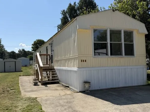 1855 S Wilson Rd, Radcliff, KY 40160