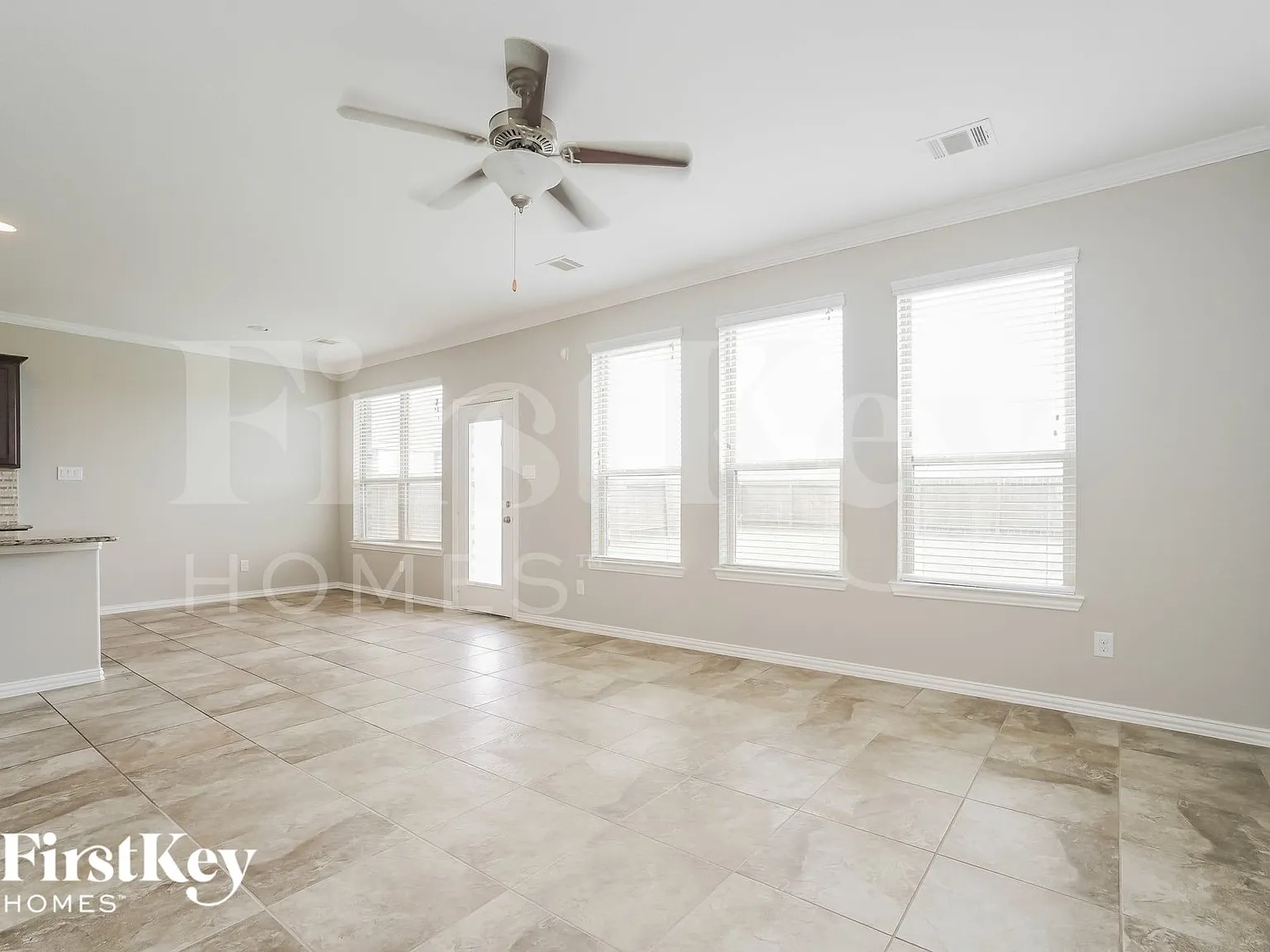4 bed, 2.5 bath, 2408 sqft, $2,365 — Photo 2
