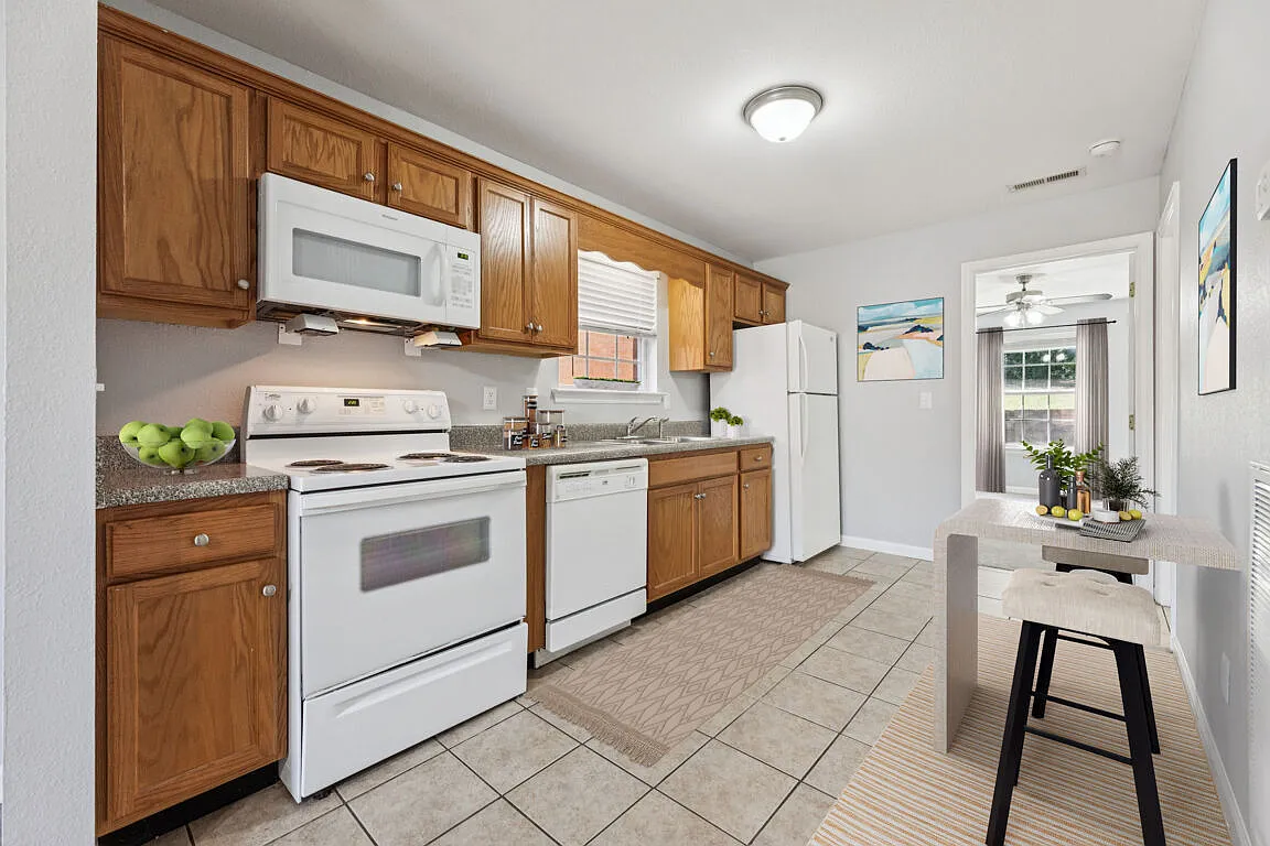 Home Place Apartments — Photo 3