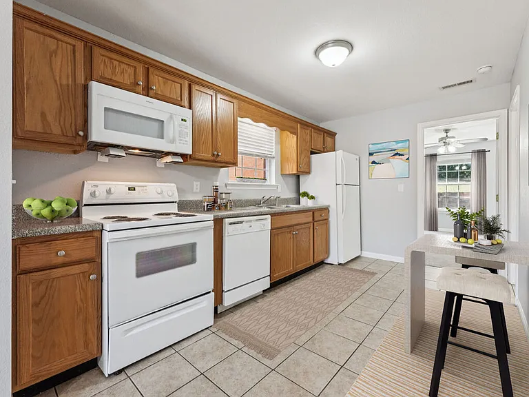 Home Place Apartments — Photo 3