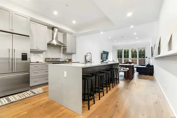 Sold by Century 21 Milestone Realty | media 34