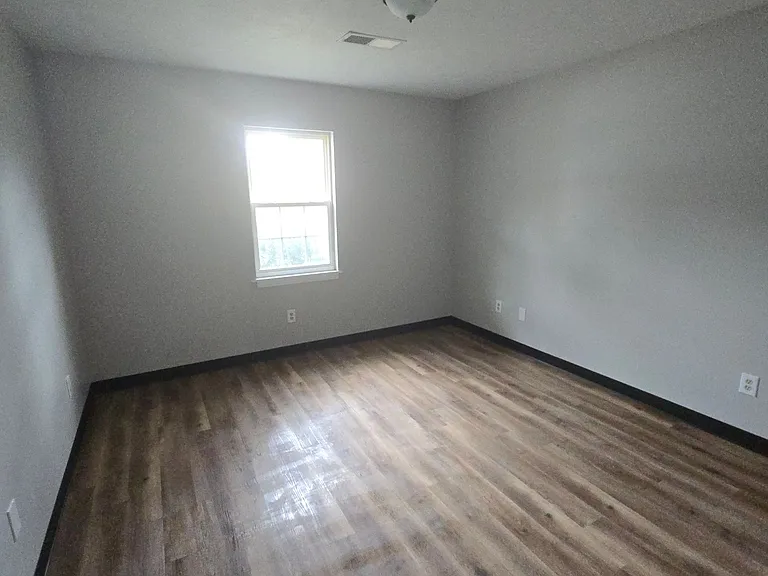 429 N Wilson Ave — Photo 7