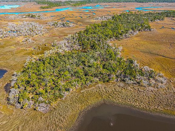 3rd image of Clark Is Lot 2