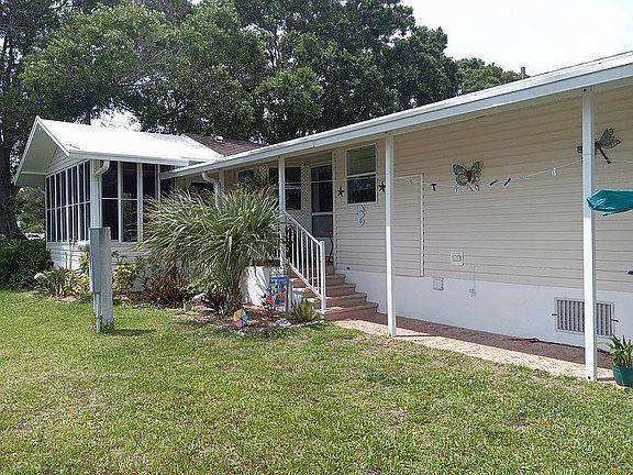 2nd image of 455 Bimini Cay Cir