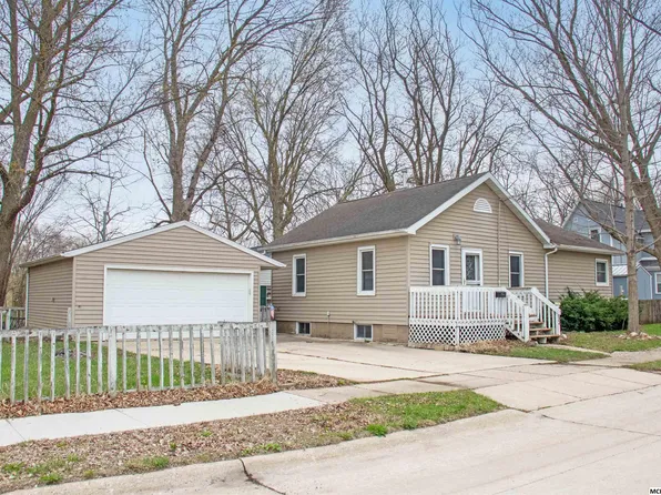 805 S Polk Ave, Mason City, IA 50401