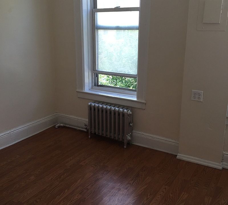 1st image of 4010 47th Ave APT 2F
