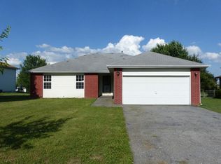 592 Clever Hts, Clever, MO 65631