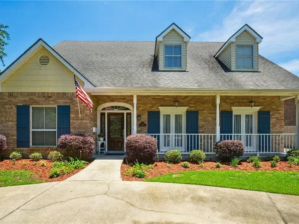 933 Christana Pl, Gretna, LA 70056