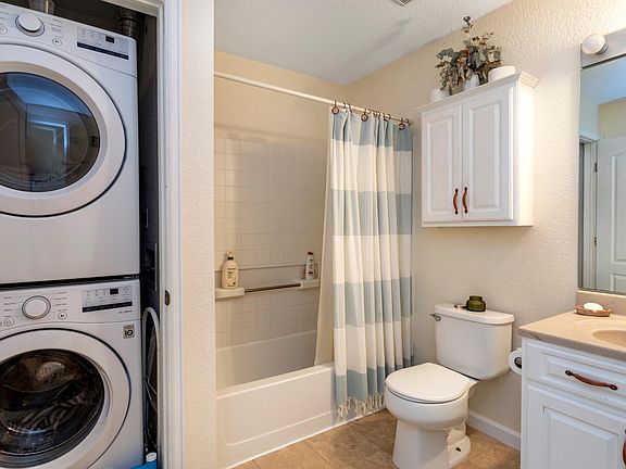 5th image of 205 E Hurd Ln #311