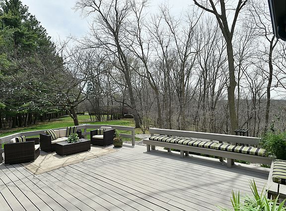 4th image of 2591 Covel Dr