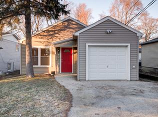 506 W Highland Ter, Round Lake Beach, IL