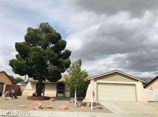 6908 Old Castle Dr, Las Vegas, NV 89108