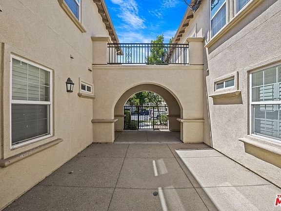 4th image of 15769 Agave Ave