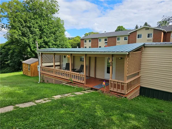 40 Poplar Ln, Stoneboro, PA 16153
