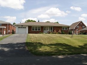 1st image of 412 Donnelly St