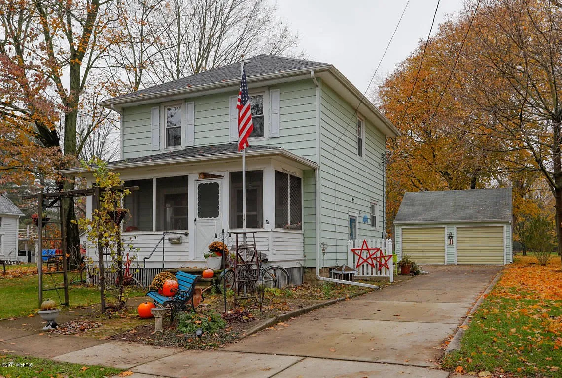 525 N Madison St photo 1