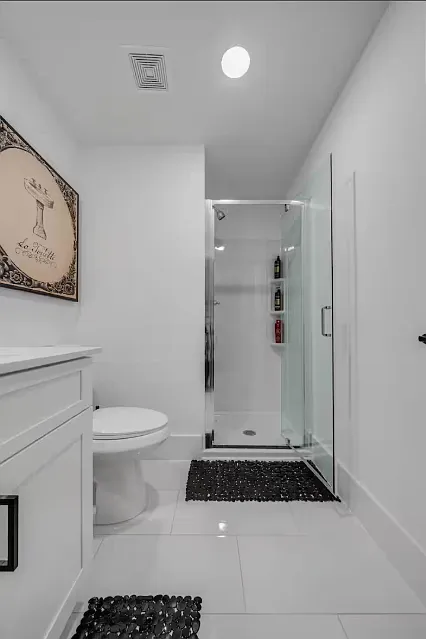 shared full bathroom