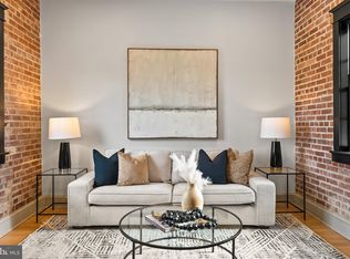 9071 Power House Rd APT 102, Lorton, VA 22079