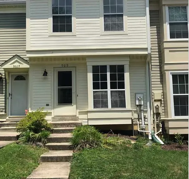 9619 Lambeth Ct — Photo 1