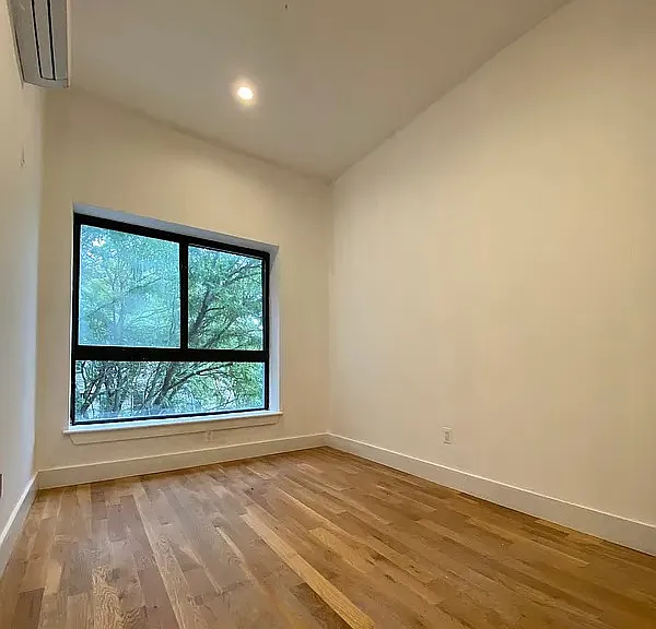 69 Granite St #2BB — Photo 1