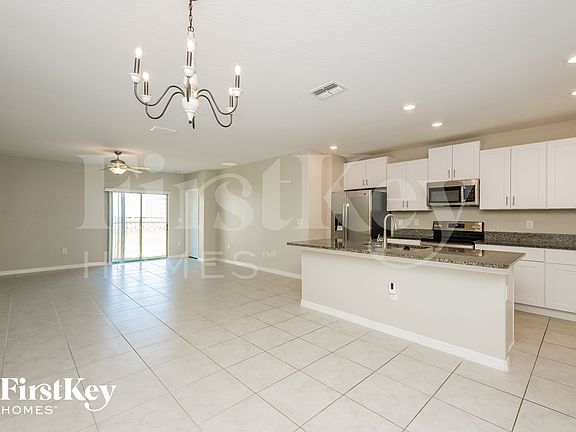 4th image of 14482 English Lavender Dr