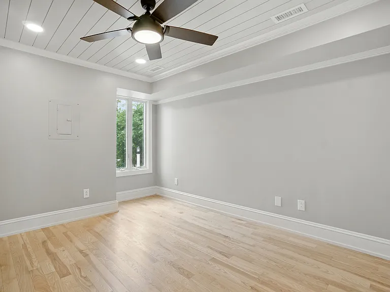 100 Pinewood Rd #128 — Photo 21