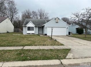 1921 Falcon Hill Pl, Fort Wayne, IN 46825