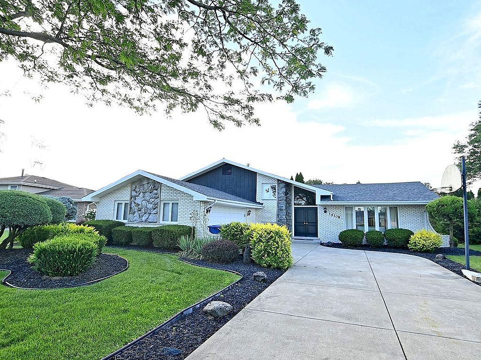1st image of 14108 S Garavogue Ave