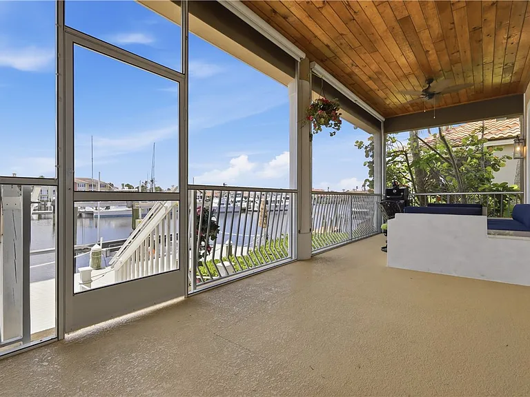 5545 E Harbor Village Dr — Photo 24