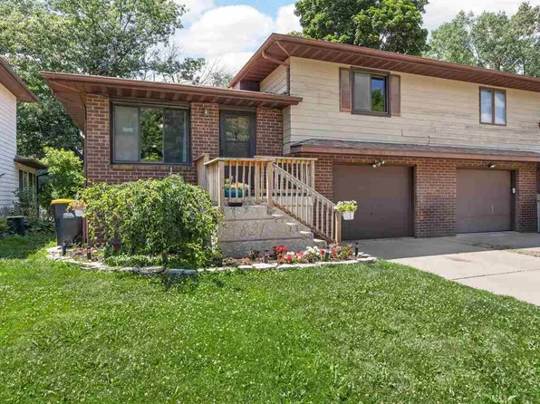 821 Dover St, Iowa City, IA 52245