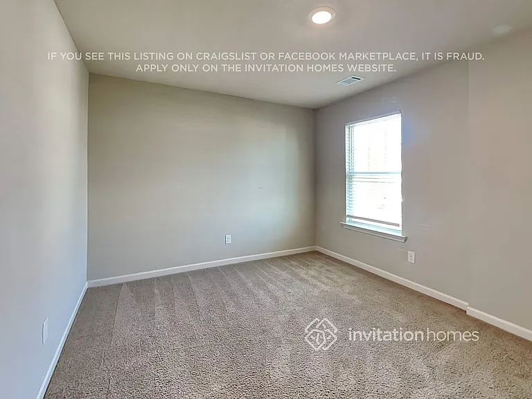 516 Moline Way — Photo 11