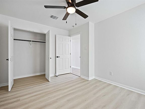 3rd image of 2423 Lucas St #A-b