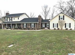 1411 Bains St, Albertville, AL 35950