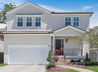 328 Edinburgh St, Metairie, LA 70001