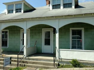 346 E Prospect St, Covington, VA 24426