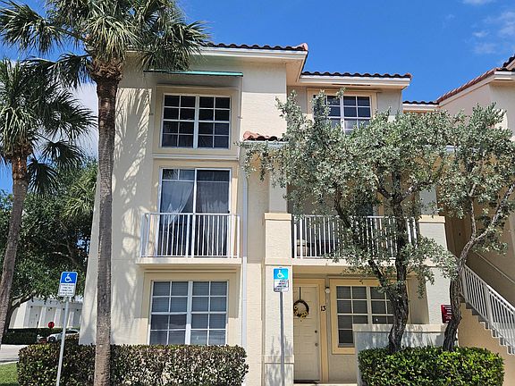 2nd image of 4903 Chancellor Drive #23